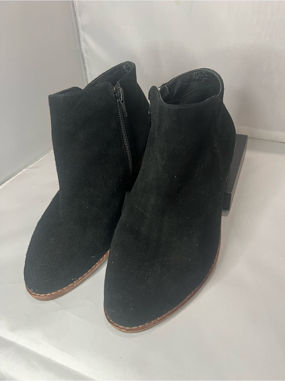 NTM: Gianni Bini Black Suede Leather Ankle Booties Size 6.5